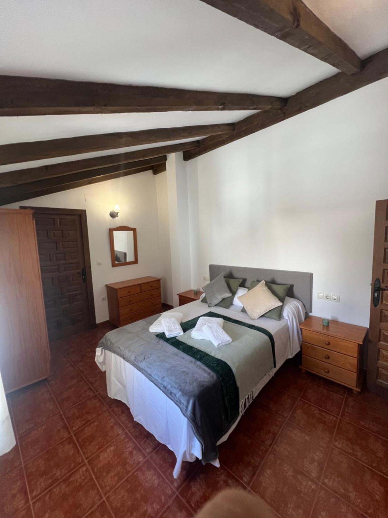 Casa Pancho Villa Zahara De La Sierra Exterior foto